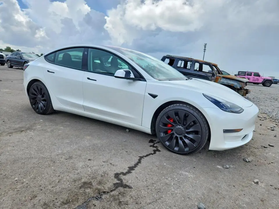 2021 TESLA MODEL 3   