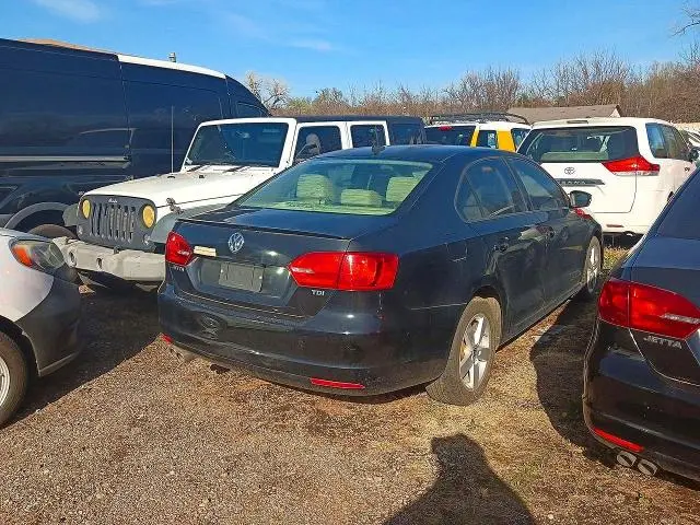 2011 VOLKSWAGEN JETTA TDI  