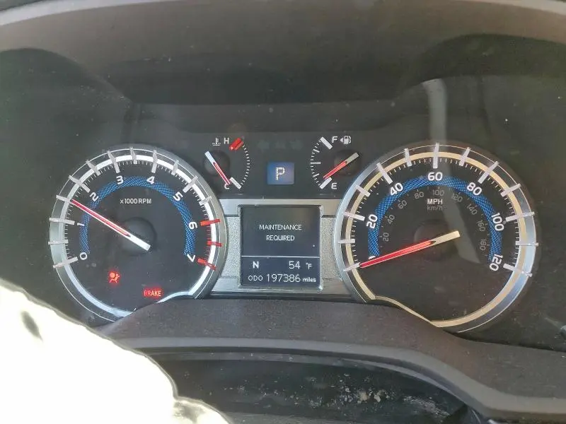 2018 TOYOTA 4RUNNER SR5  