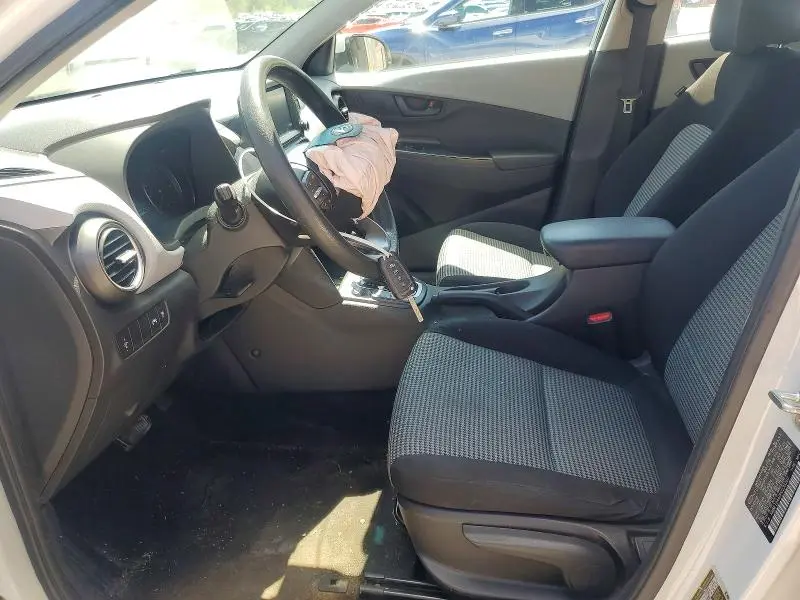 2019 HYUNDAI KONA SE  
