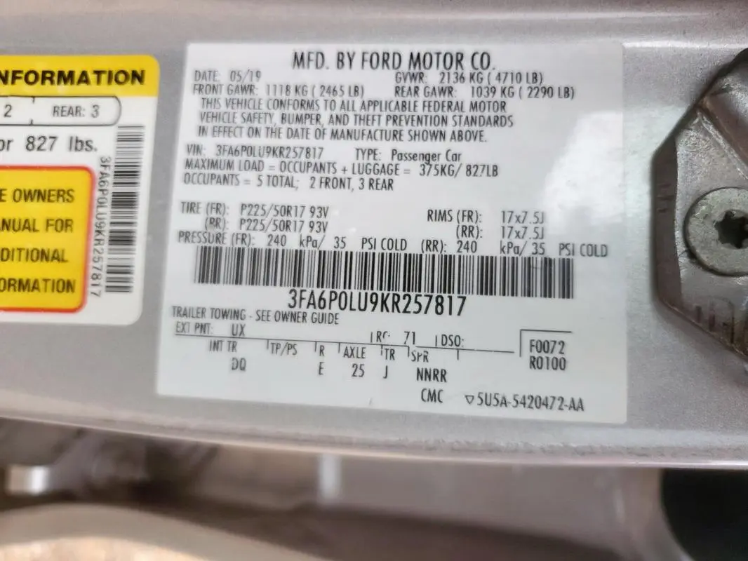 2019 FORD FUSION SE  