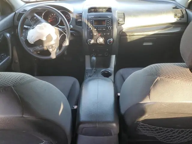 2011 KIA SORENTO BASE  