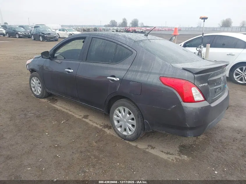 2015 NISSAN VERSA 1.6 SV