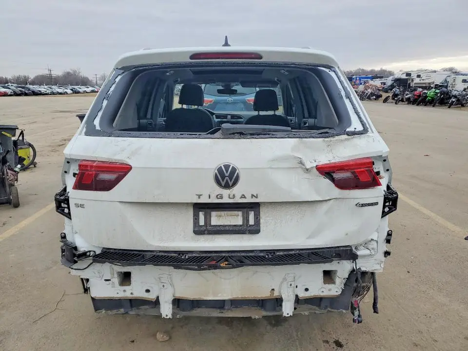 2024 VOLKSWAGEN TIGUAN SE  