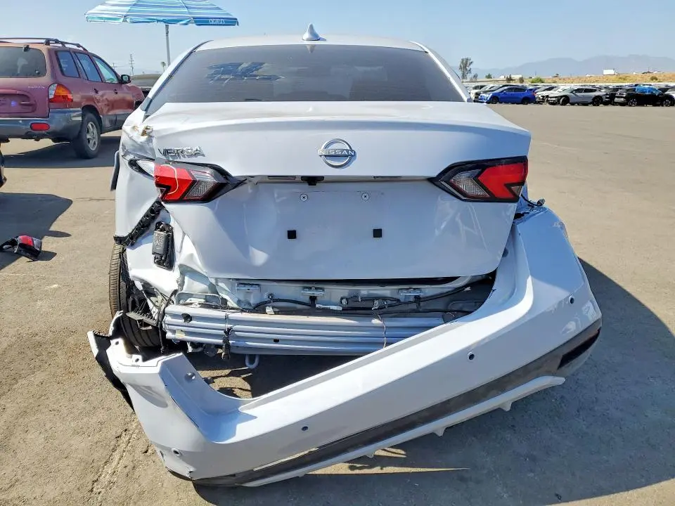2025 NISSAN VERSA SV  