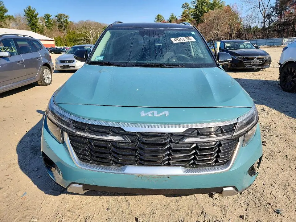 2024 KIA SELTOS S  