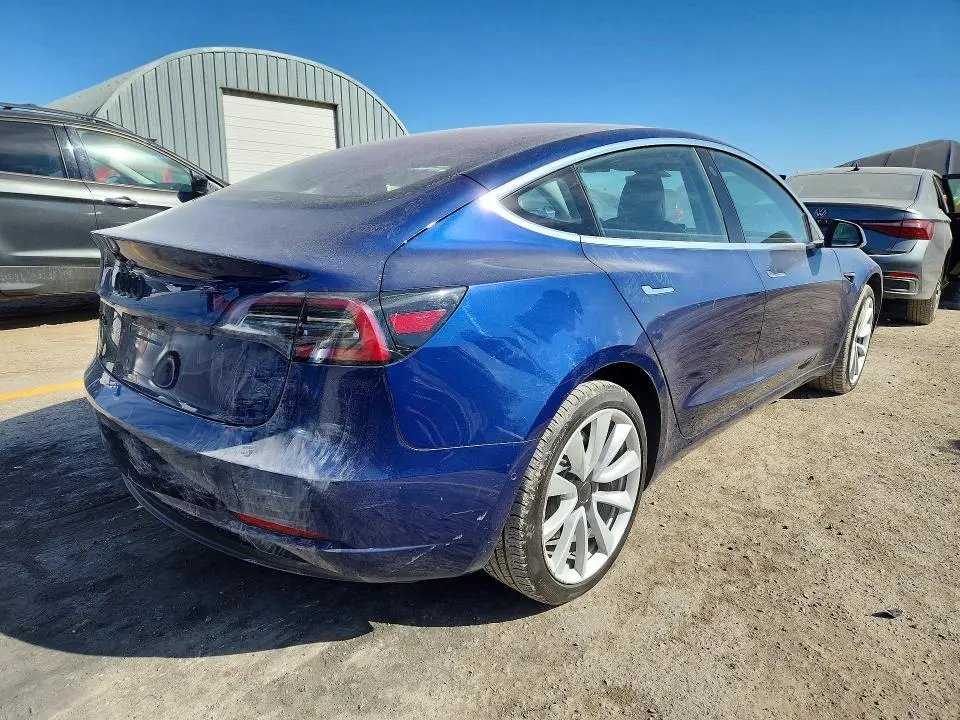 2018 TESLA MODEL 3   