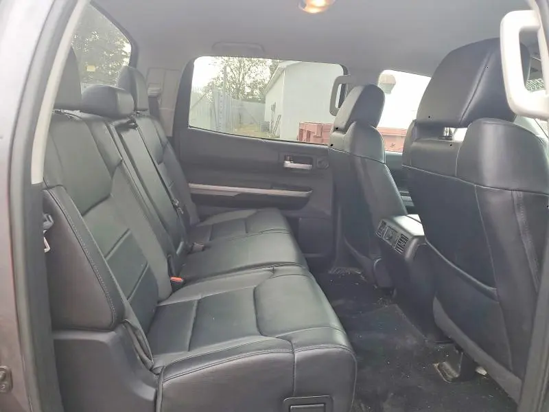 2018 TOYOTA TUNDRA CREWMAX LIMITED  