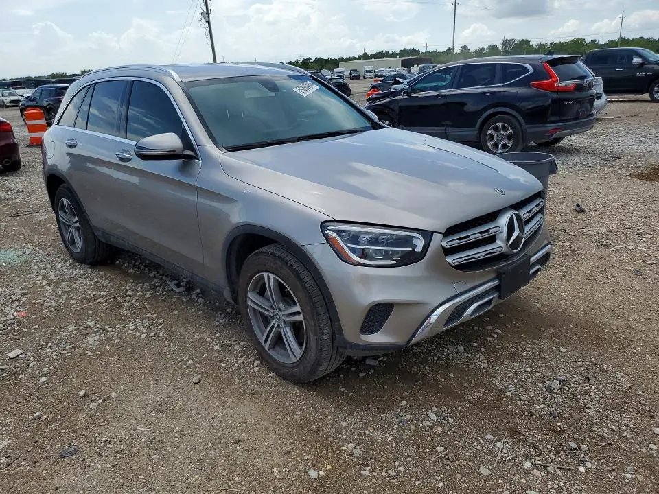 2020 MERCEDES-BENZ GLC 300  