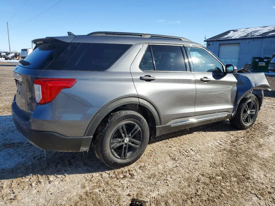 2022 FORD EXPLORER XLT  