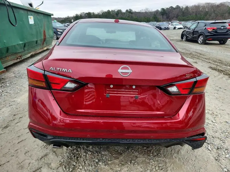 2025 NISSAN ALTIMA SR  