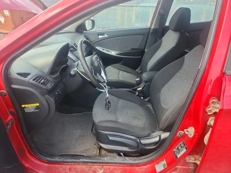 2013 HYUNDAI ACCENT GLS  