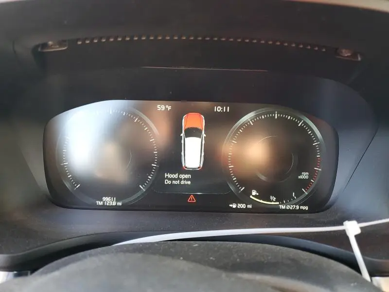 2020 VOLVO V60 CROSS COUNTRY T5 MOMENTUM  