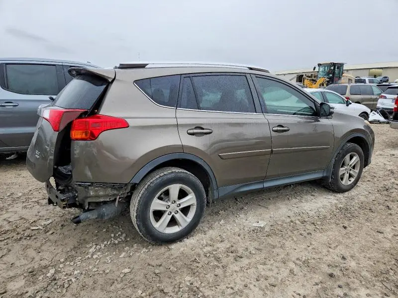2014 TOYOTA RAV4 XLE  