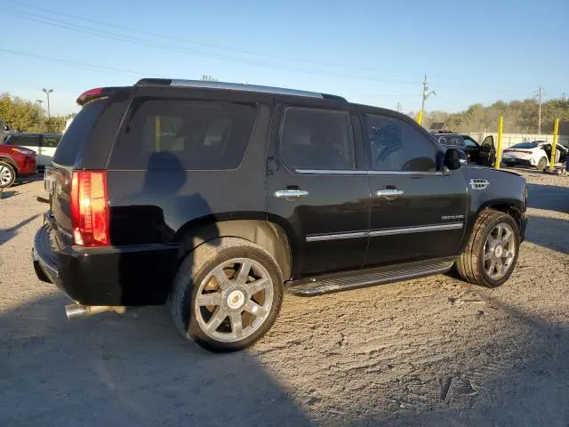 2012 CADILLAC ESCALADE LUXURY  