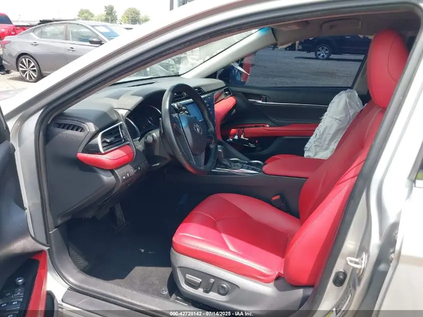 2018 TOYOTA CAMRY XSE