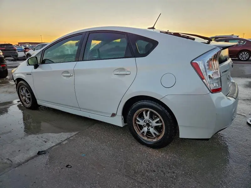 2010 TOYOTA PRIUS   
