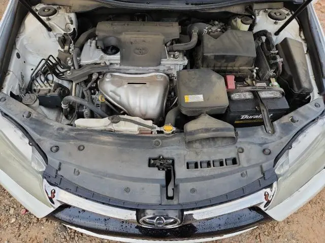 2015 TOYOTA CAMRY LE  