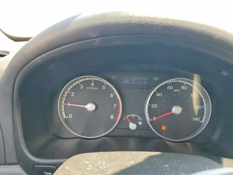 2010 HYUNDAI ACCENT GS  