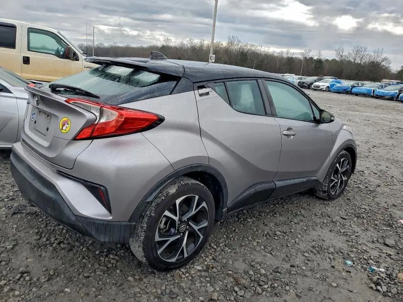 2019 TOYOTA C-HR XLE  
