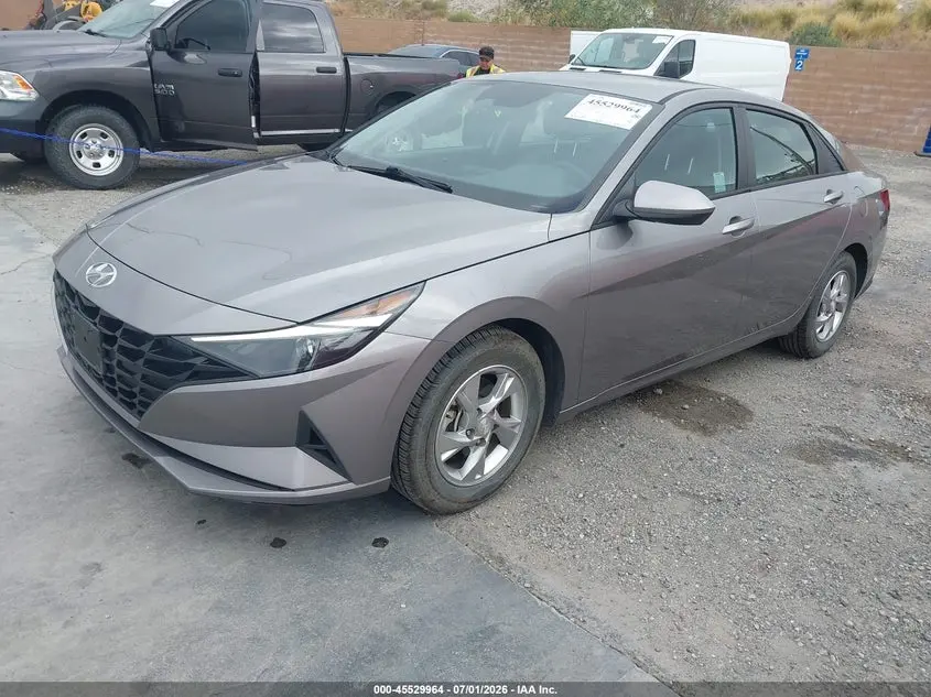2023 HYUNDAI ELANTRA SE