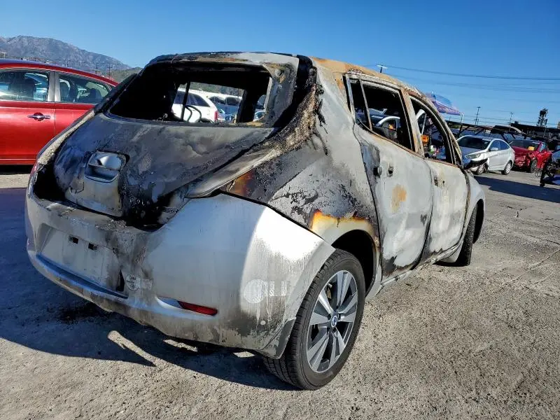 2013 NISSAN LEAF S  