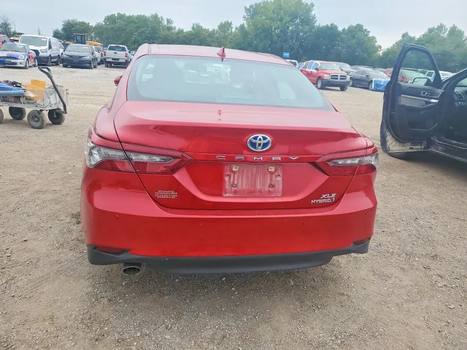2023 TOYOTA CAMRY XLE  