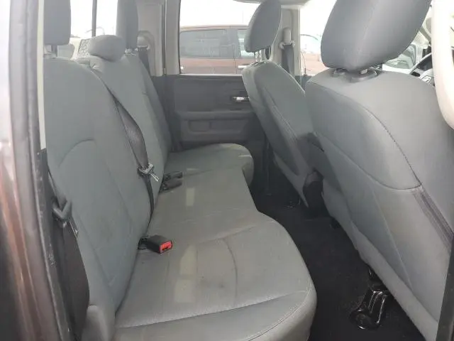 2016 RAM 1500 SLT