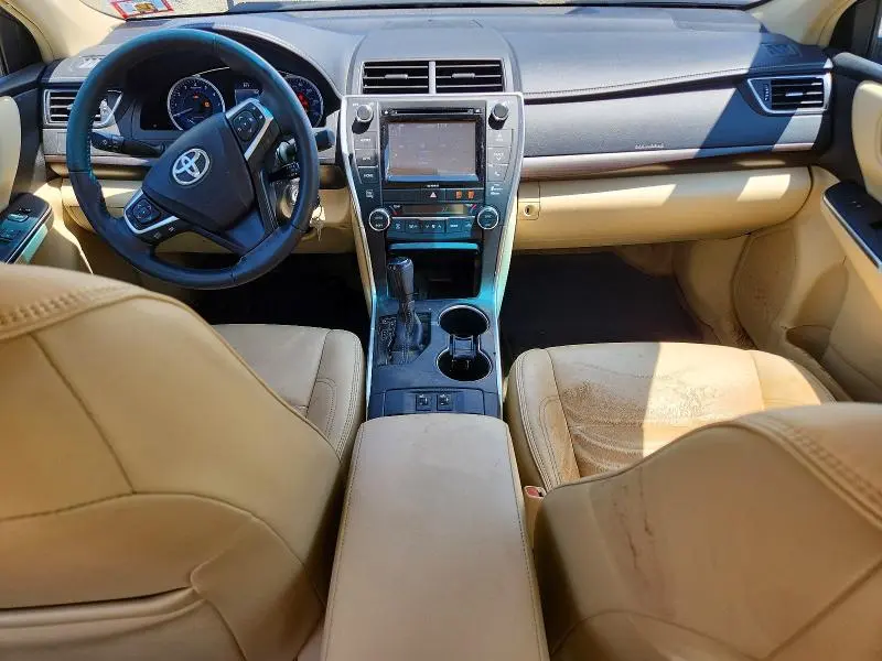 2017 TOYOTA CAMRY XLE  