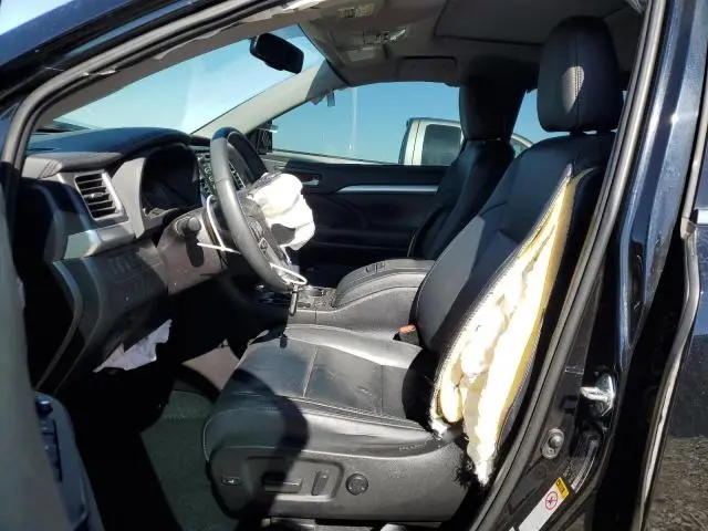 2016 TOYOTA HIGHLANDER XLE  