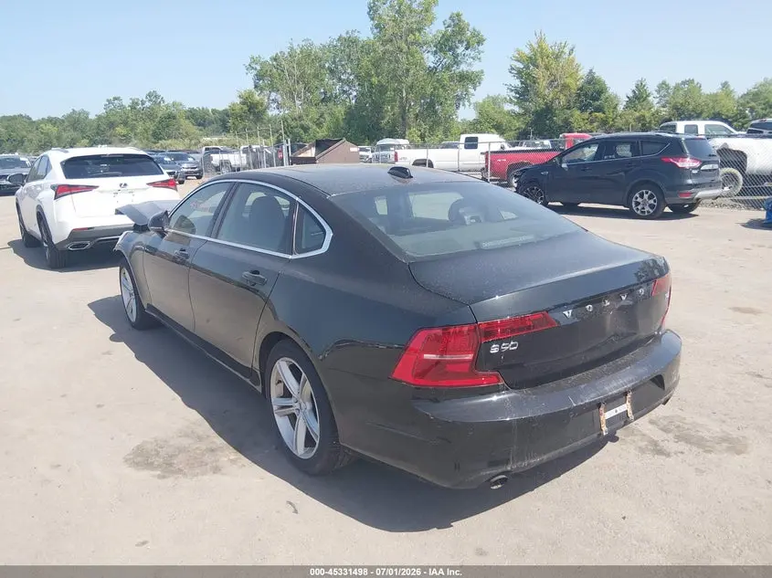 2018 VOLVO S90 T5 MOMENTUM