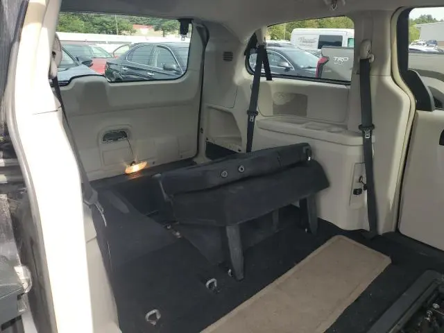 2011 CHRYSLER TOWN & COUNTRY TOURING  