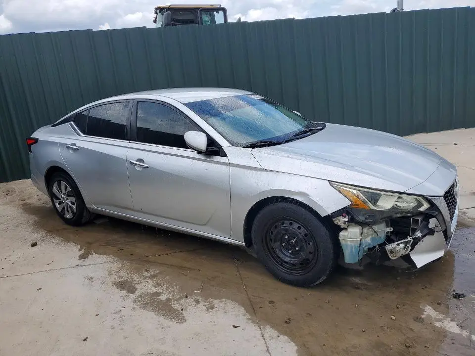 2021 NISSAN ALTIMA S  