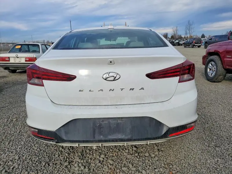 2019 HYUNDAI ELANTRA SEL  