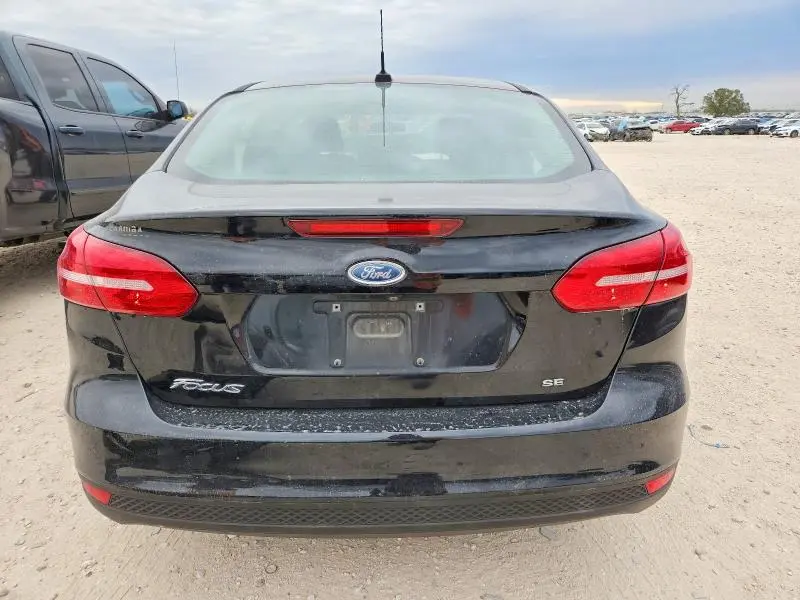 2018 FORD FOCUS SE  