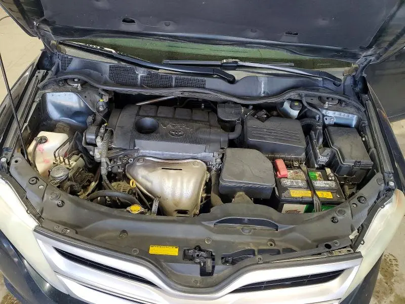 2013 TOYOTA VENZA LE  