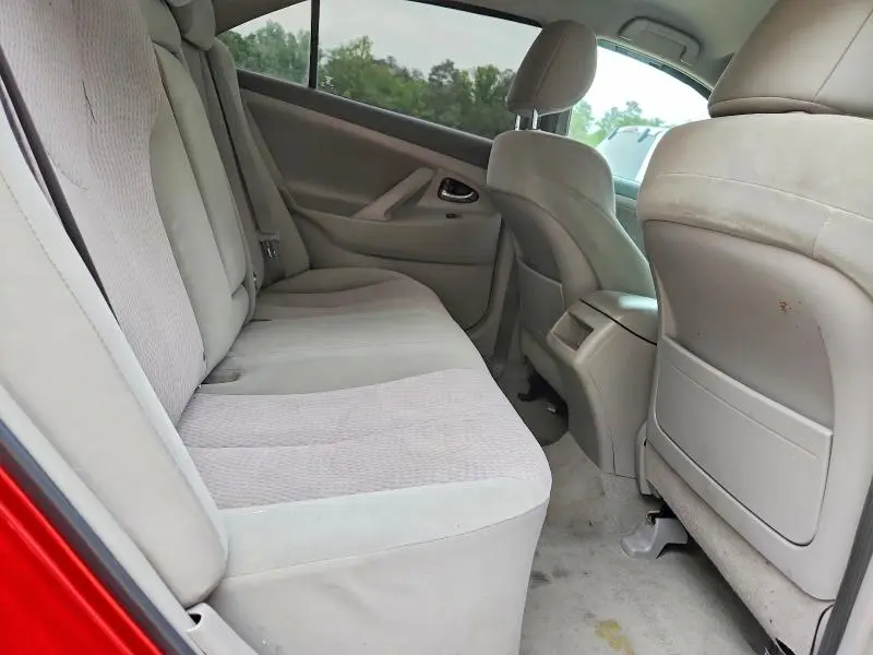 2011 TOYOTA CAMRY LE  
