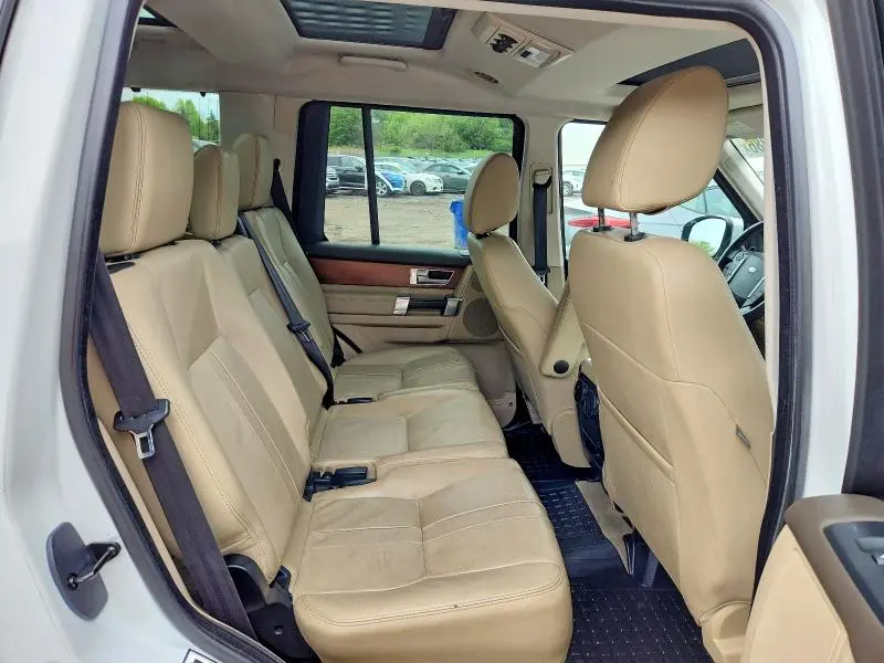 2016 LAND ROVER LR4 HSE  