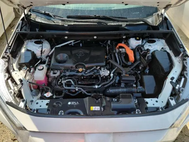 2022 TOYOTA RAV4 SE  