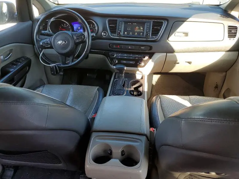2017 KIA SEDONA LX  