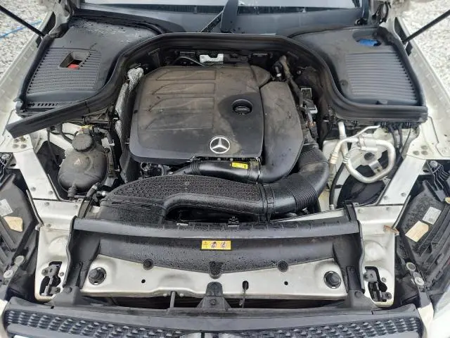 2021 MERCEDES-BENZ GLC 300  