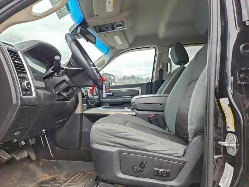 2014 RAM 2500 SLT  