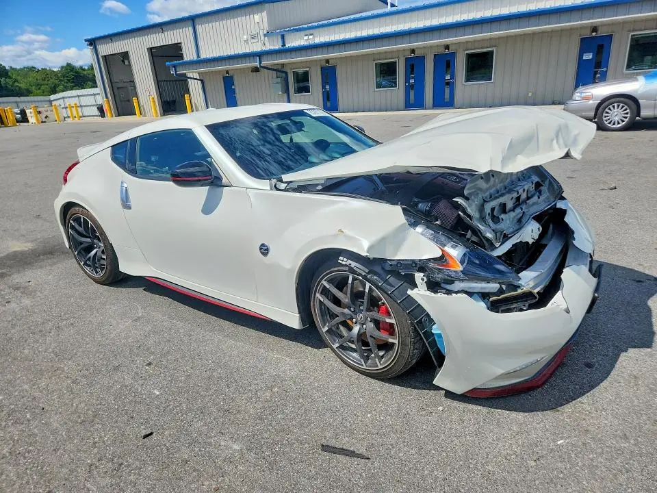 2016 NISSAN 370Z NISMO TECH  