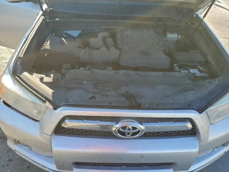 2012 TOYOTA 4RUNNER SR5  