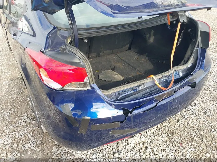 2013 HYUNDAI ELANTRA GLS