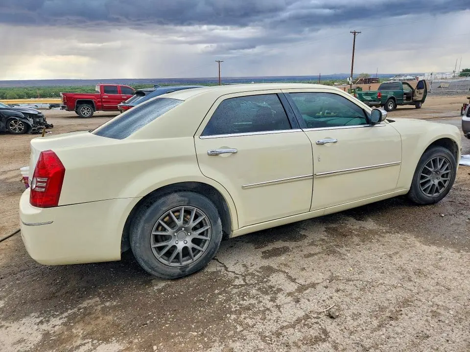 2010 CHRYSLER 300 TOURING  