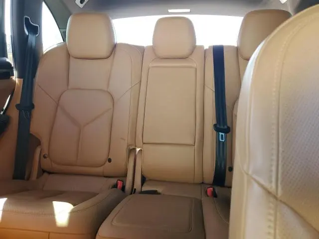 2014 PORSCHE CAYENNE S  