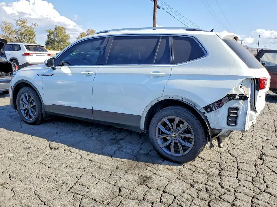2022 VOLKSWAGEN TIGUAN SE  