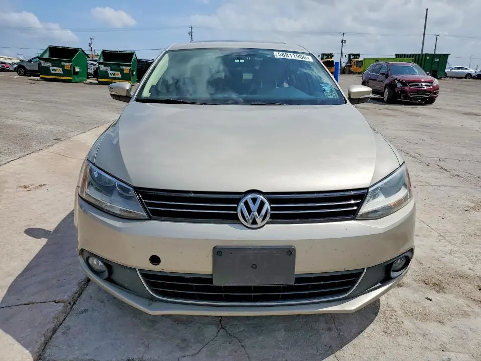 2014 VOLKSWAGEN JETTA SEL  