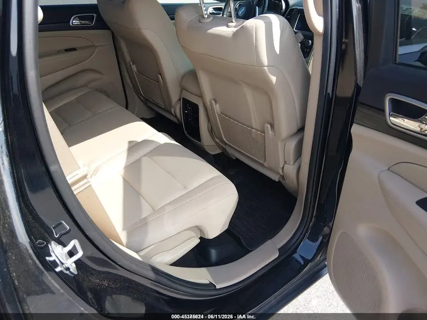2019 JEEP GRAND CHEROKEE LAREDO E 4X4